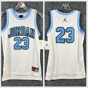 Boys Nike Air Jordan UNC #23 White / University Blue Jersey 95A773-W1W SZ L NWT